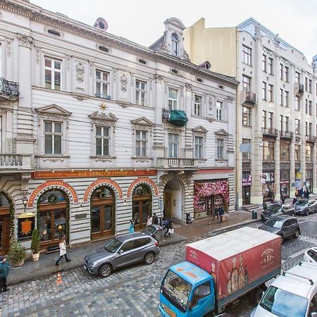 Біля Вокзалу Квартира Подобово По Вулиці Коротка 11 Сучасна Після Ремонту Lviv Exterior foto